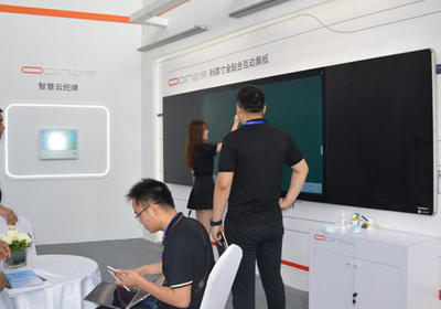 歐帝科技攜智慧黑板產品亮相西北教育裝備博覽會，引領云計算裝備技術服務新潮流